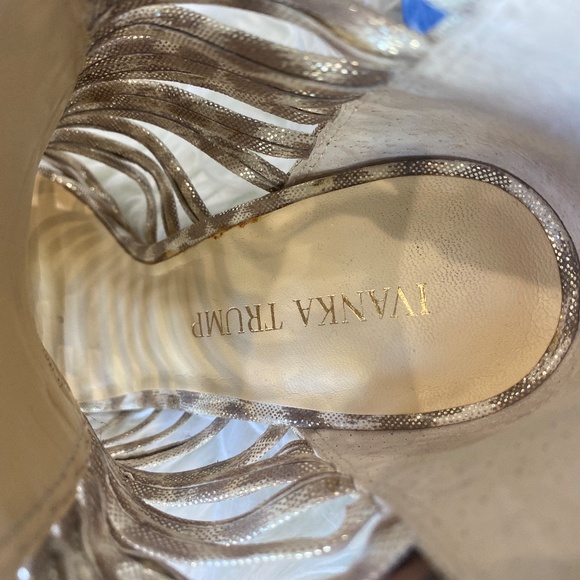 Ivanka Trump Womens Leopard Print Leather Back Zip Strappy Heels Sandals Size 7 - Picture 9 of 10